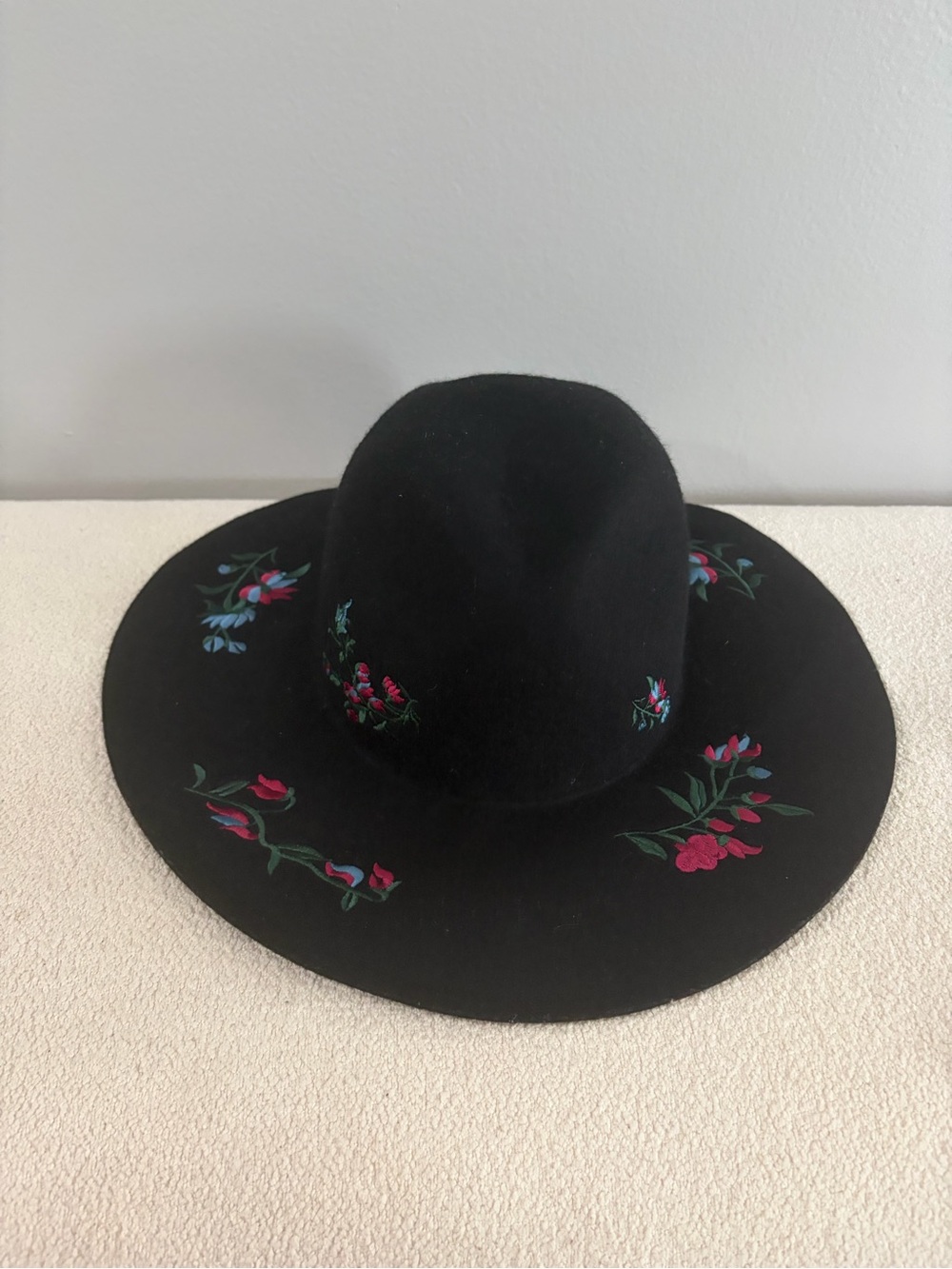 Lucky Brand Black Wide-Brim Felt Hat with Floral Embroidery